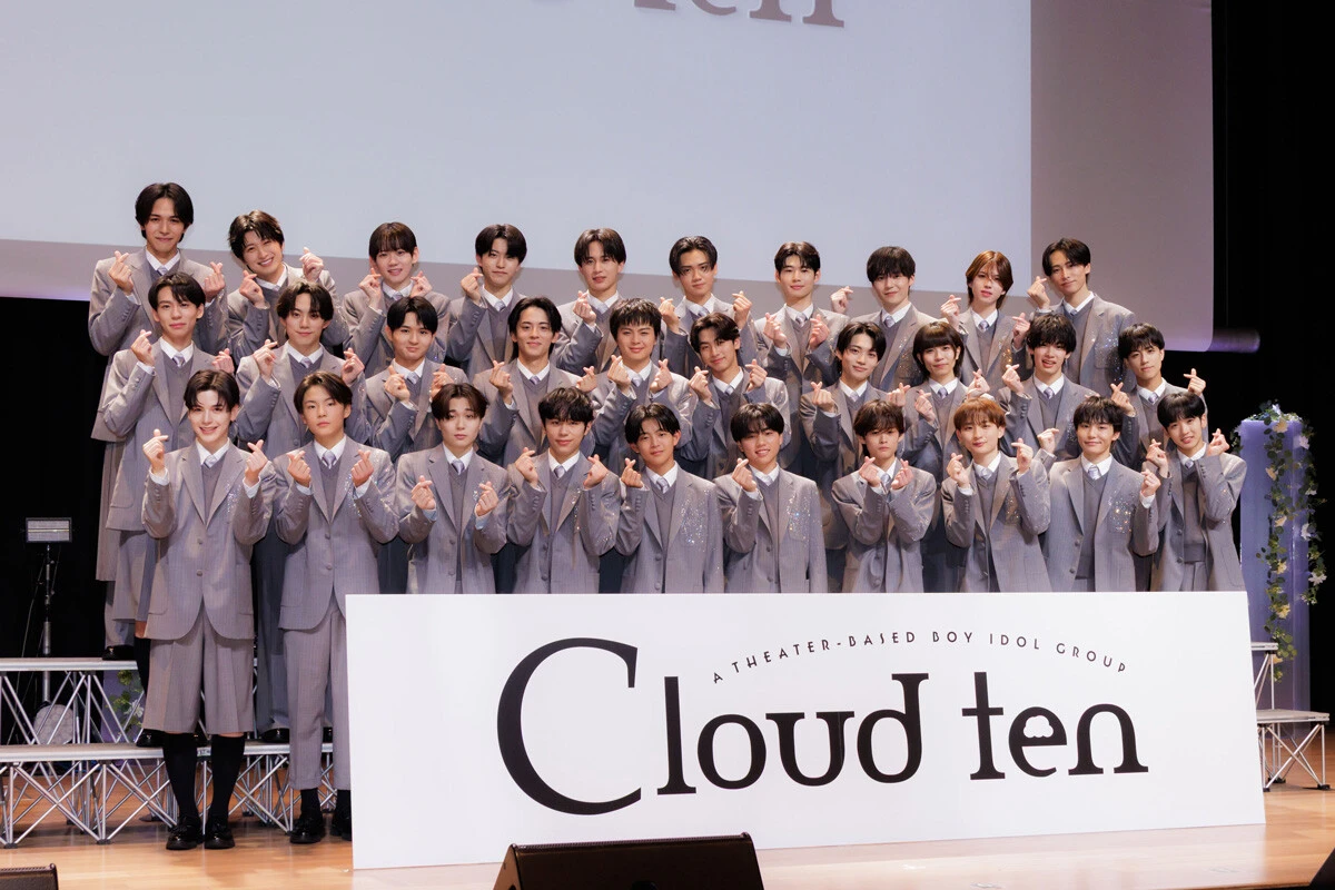 秋元康プロデュースのシアターボーイズグループ「Cloud ten」が誕生。総勢30名が初パフォーマンスを披露